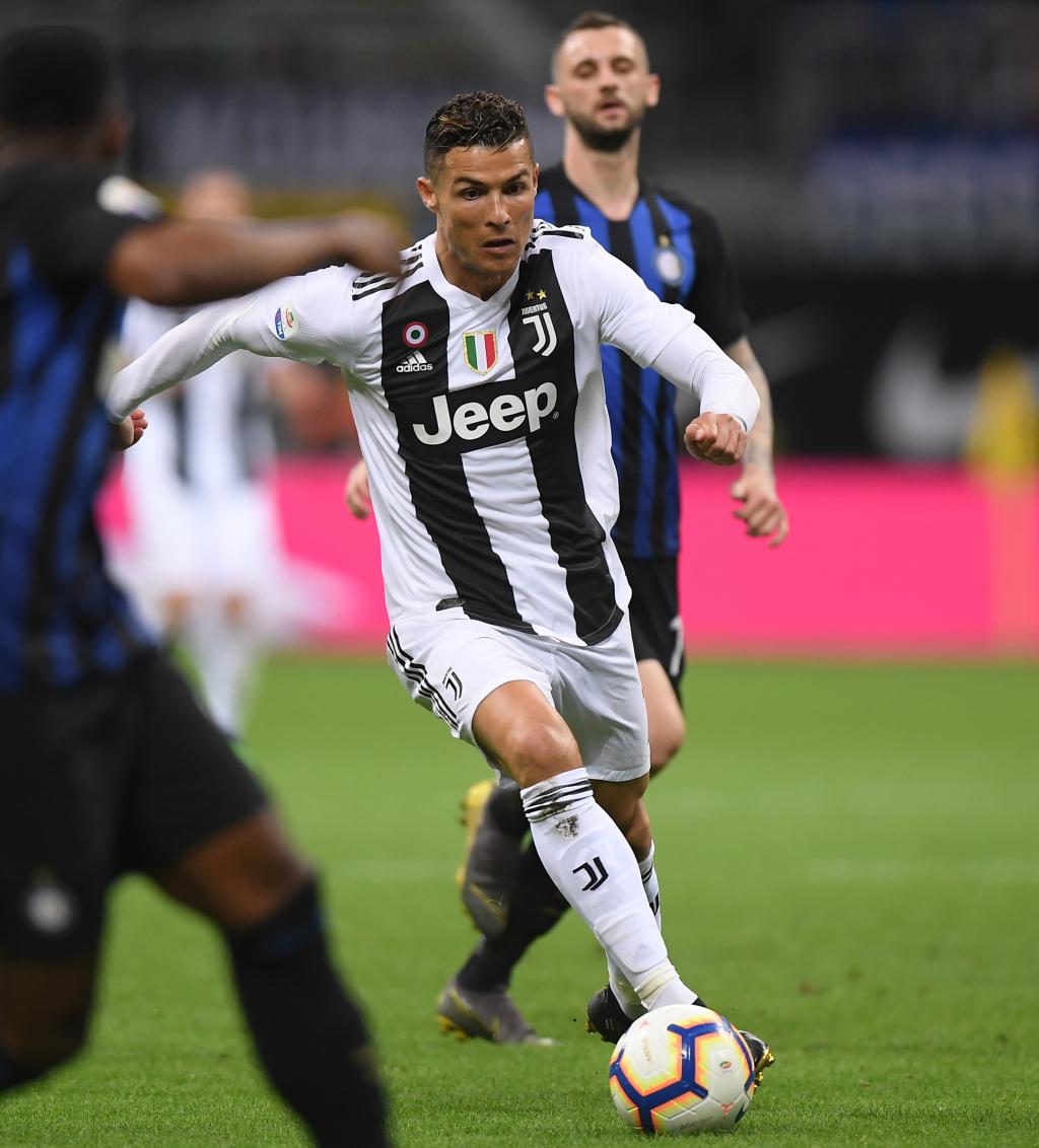 赫内斯：和伯利交流时他随口就能提到半个亿；相信于帕会续约