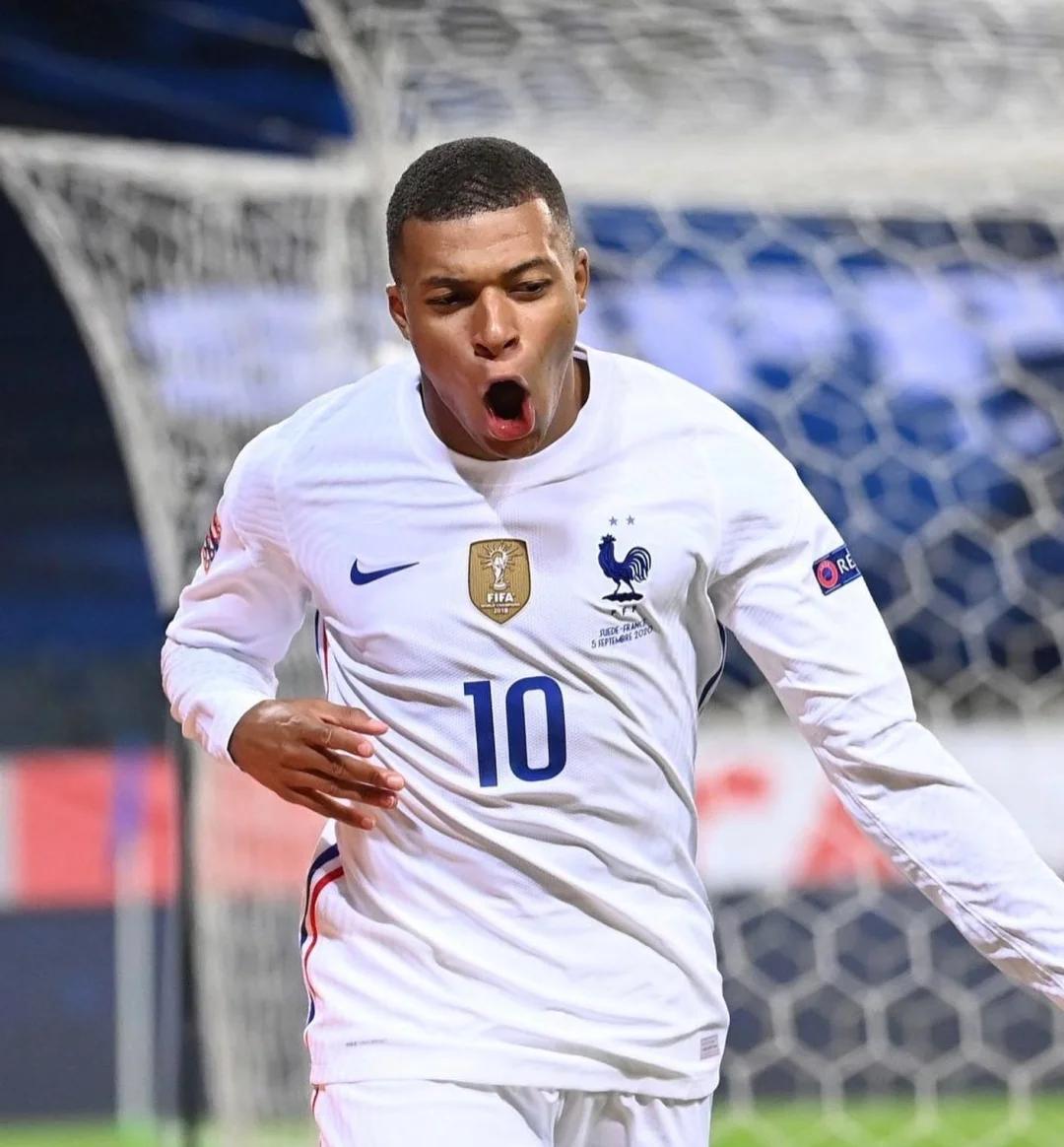 灰熊10人轮换全部有得分进账！埃迪半场7分7篮板3助攻