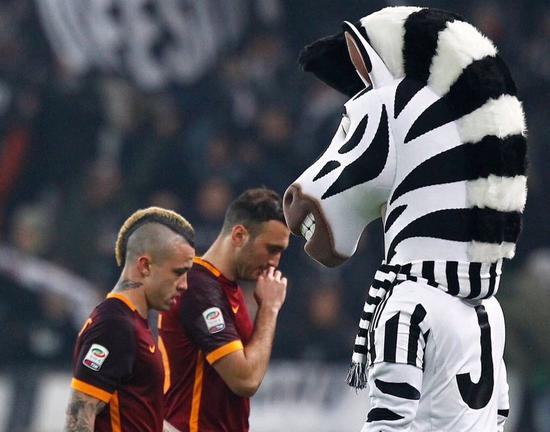 WTT总决赛男单8强对阵：王楚钦vs大勒布伦，向鹏vs林诗栋