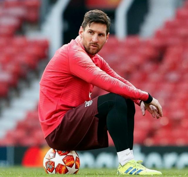 海港夺冠历程：上半程排第4，对BIG4仅取1分；下半程11胜2平2负