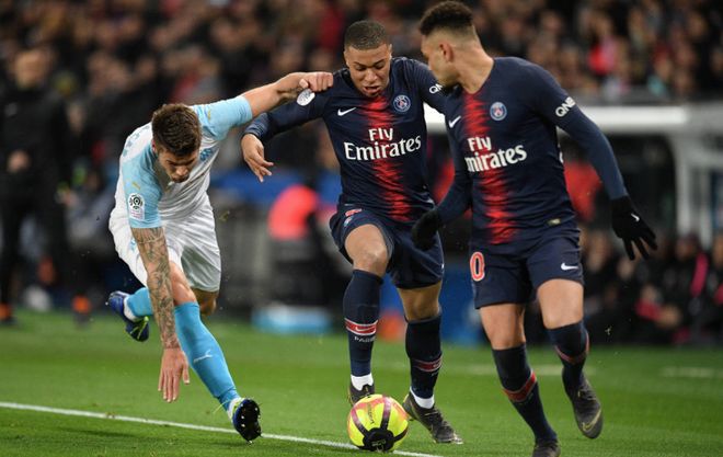 皇马欧冠点球争议 再好的VAR背后也是人操控（皇马欧冠点球风波：VAR再好也难脱人为因素）