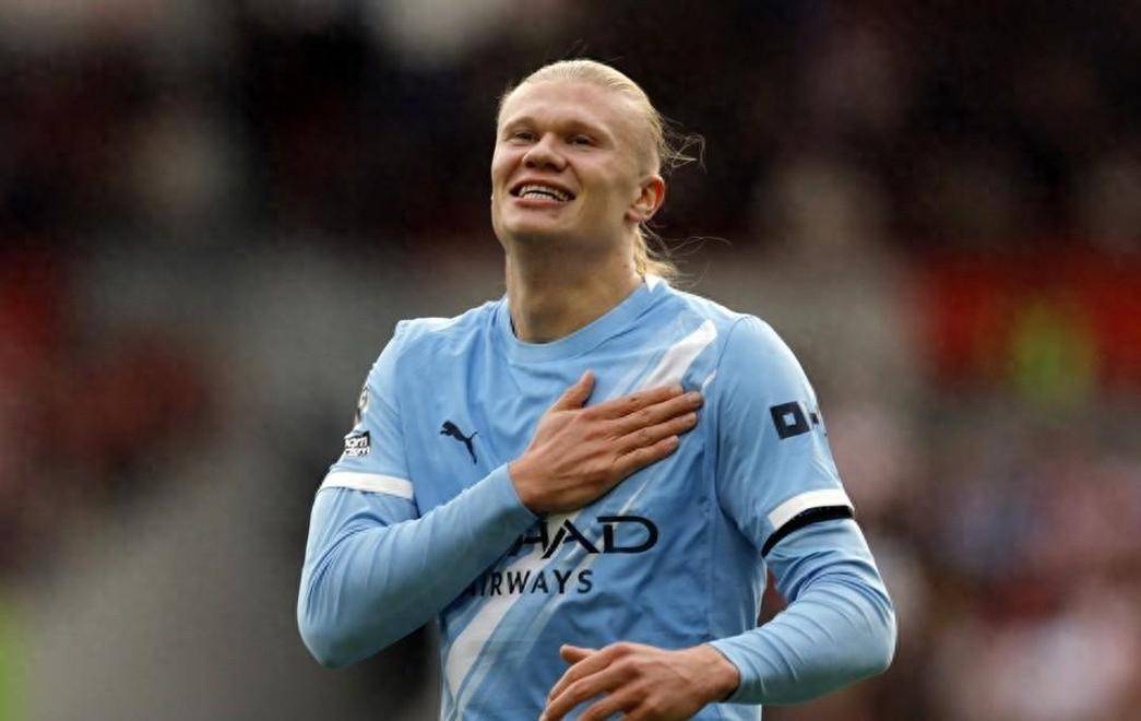 1-1，英超第8遭英超第19逼平，第83分钟遭绝平，曼联无缘升至第5（1-1，曼联被英超第19队第83分钟绝平，错失升至第5机会）