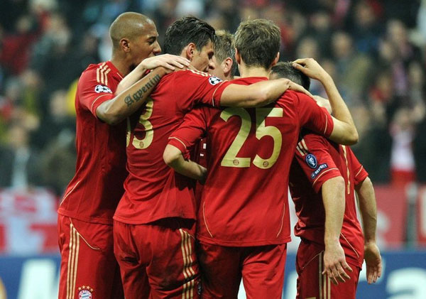 足球报：浙江队花4亿是谣言；韦世豪、李磊先后来做康复（足球报：浙江队花4亿属谣传，韦世豪、李磊相继进行康复）