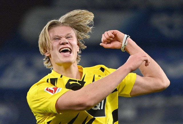 铁卫主场首球比肩C罗，曼联1-1西汉姆联，反超利物浦升英超第八